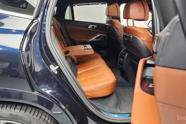 2022 BMW X6 с пробегом 53 940 км