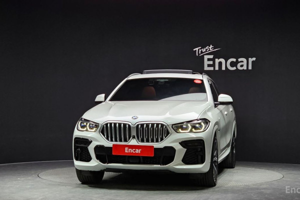 2022 BMW X6 с пробегом 52 665 км