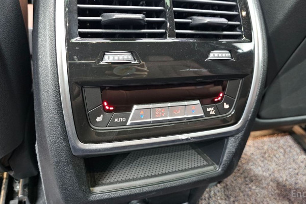 2022 BMW X6 с пробегом 76 389 км