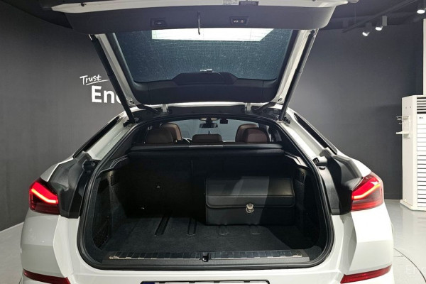 2022 BMW X6 с пробегом 58 553 км