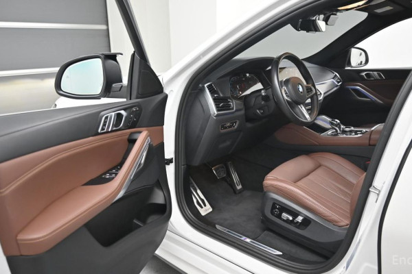 2022 BMW X6 с пробегом 31 688 км