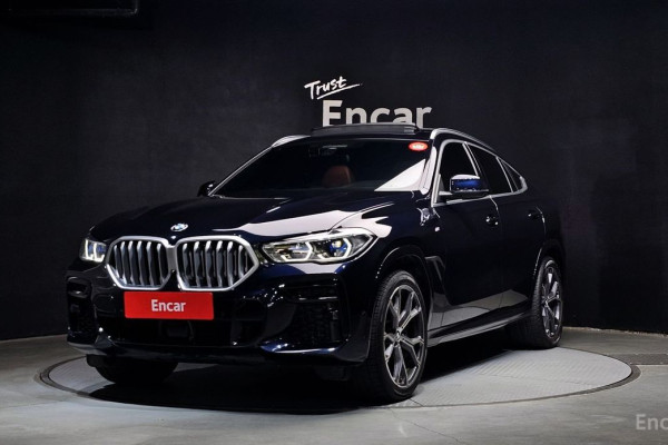 2022 BMW X6 с пробегом 33 592 км