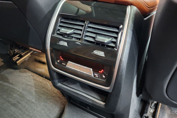 2022 BMW X6 с пробегом 53 940 км