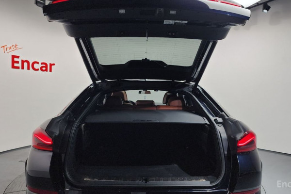 2022 BMW X6 с пробегом 53 940 км