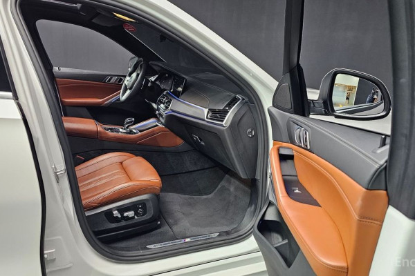 2022 BMW X6 с пробегом 52 665 км