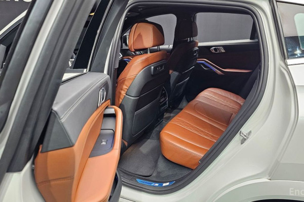 2022 BMW X6 с пробегом 52 665 км