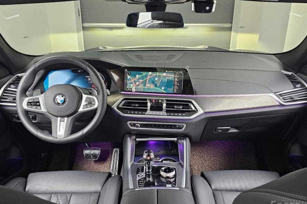 2022 BMW X6 с пробегом 12 114 км