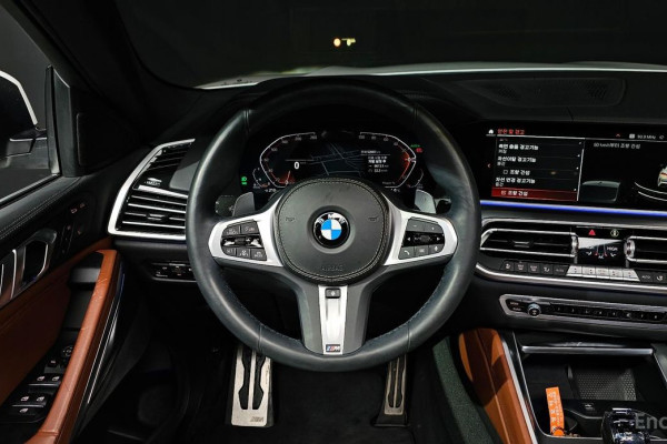 2022 BMW X6 с пробегом 52 665 км