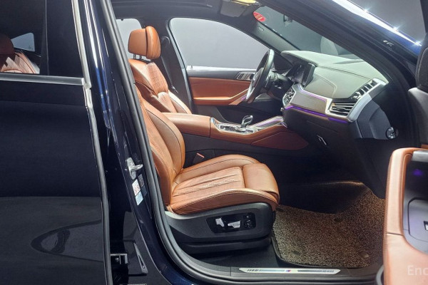 2022 BMW X6 с пробегом 33 592 км