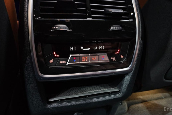 2022 BMW X6 с пробегом 52 665 км