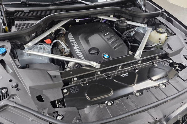 2025 BMW X6 с пробегом 11 595 км