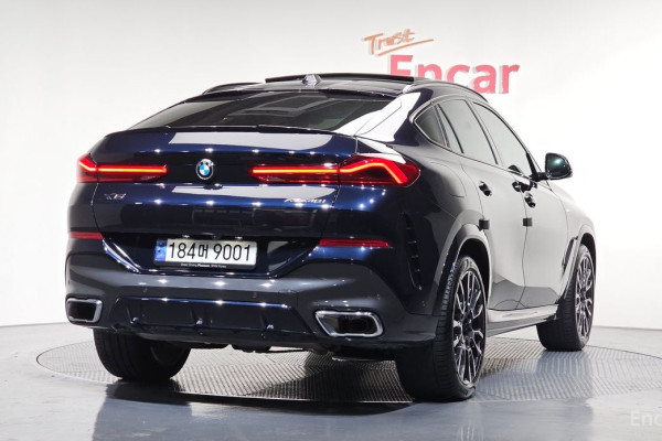 2024 BMW X6 с пробегом 14 042 км