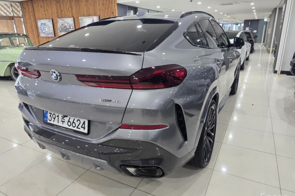 2025 BMW X6 с пробегом 5 300 км