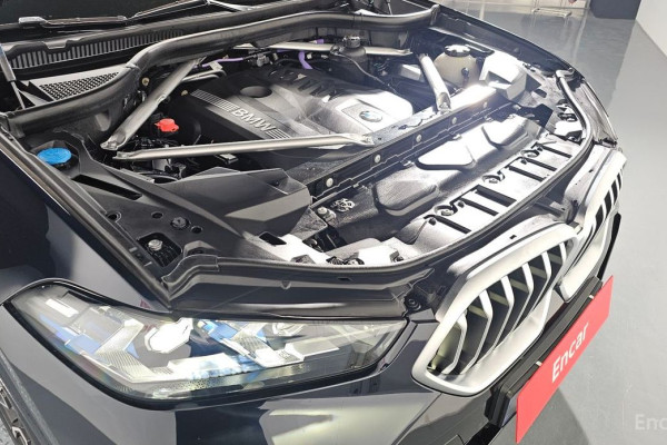 2024 BMW X6 с пробегом 14 042 км