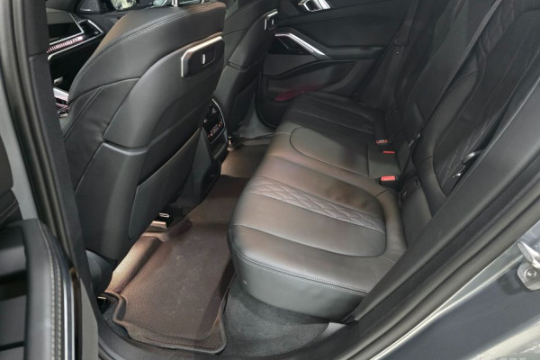 2025 BMW X6 с пробегом 5 300 км