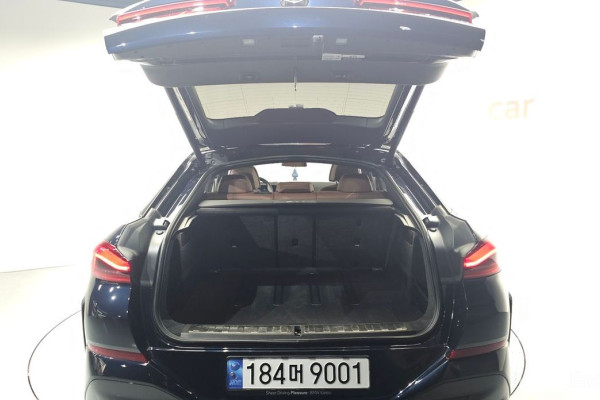 2024 BMW X6 с пробегом 14 042 км
