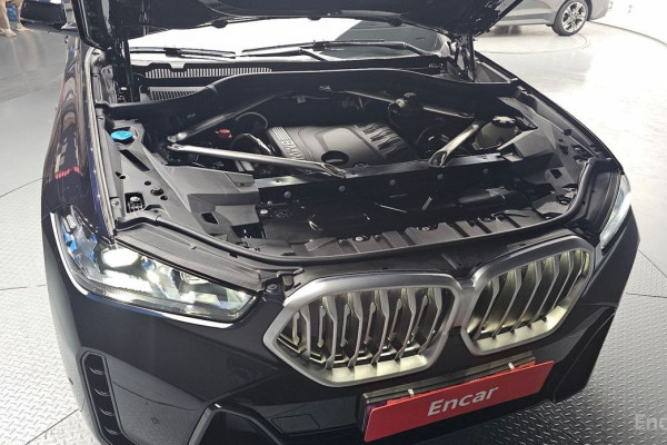 2025 BMW X6 с пробегом 3 889 км