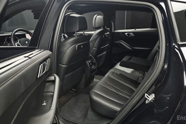 2025 BMW X6 с пробегом 3 889 км