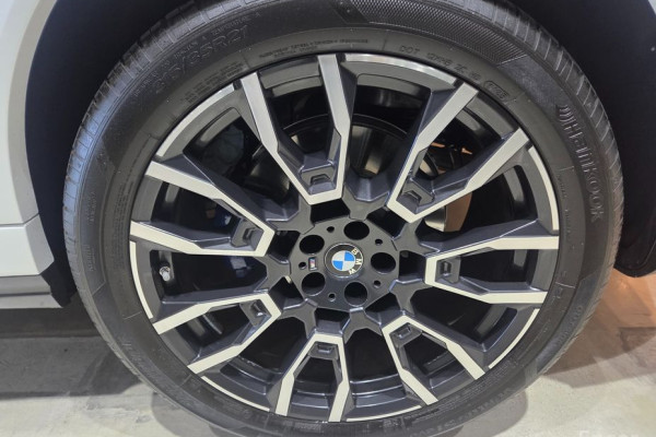 2025 BMW X6 с пробегом 6 584 км