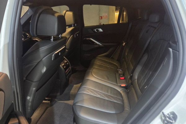 2025 BMW X6 с пробегом 6 584 км