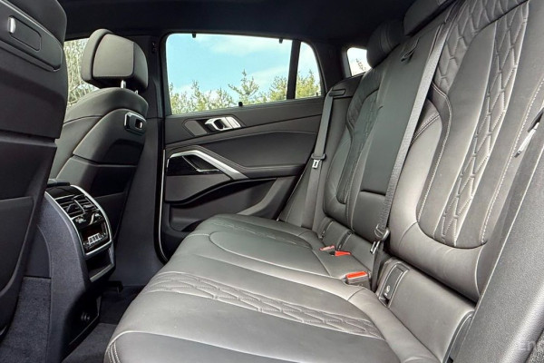 2024 BMW X6 с пробегом 19 058 км