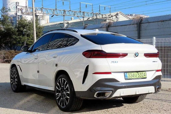 2025 BMW X6 с пробегом 17 000 км