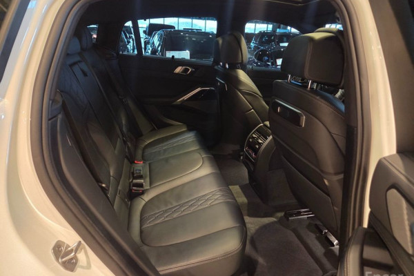 2025 BMW X6 с пробегом 6 584 км