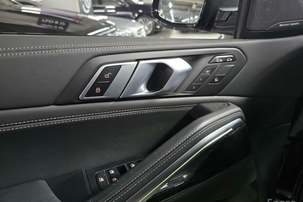 2024 BMW X6 с пробегом 43 712 км