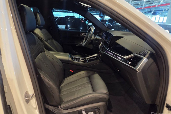 2025 BMW X6 с пробегом 6 584 км