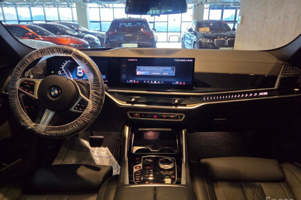 2025 BMW X6 с пробегом 6 584 км