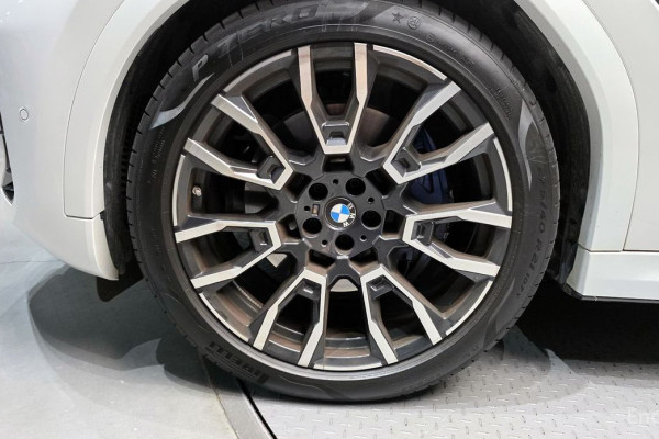 2025 BMW X6 с пробегом 8 578 км