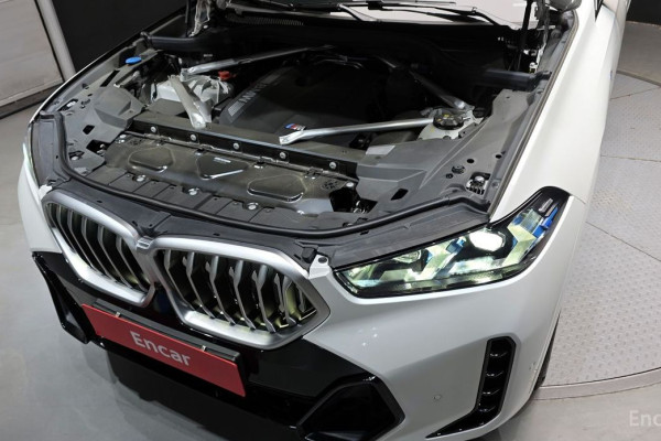 2025 BMW X6 с пробегом 8 578 км