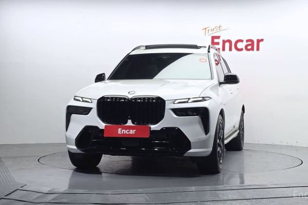2025 BMW X7 с пробегом 16 727 км