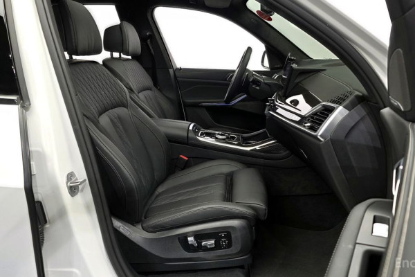 2025 BMW X7 с пробегом 16 727 км