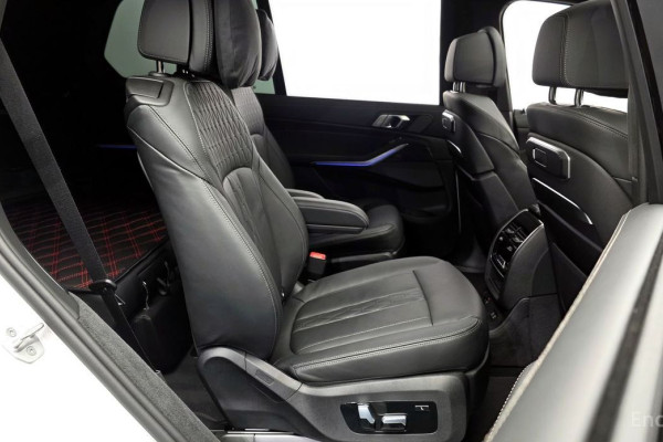 2025 BMW X7 с пробегом 16 727 км