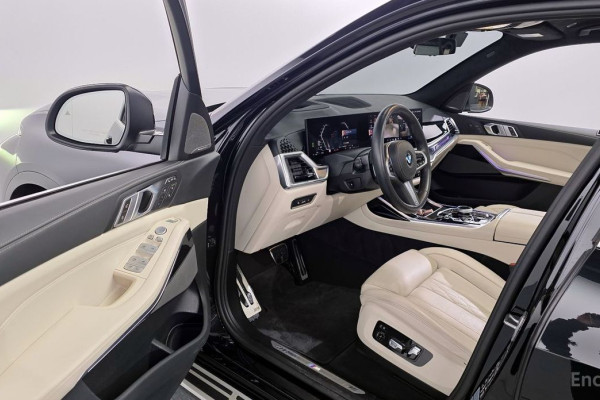 2024 BMW X7 с пробегом 35 982 км