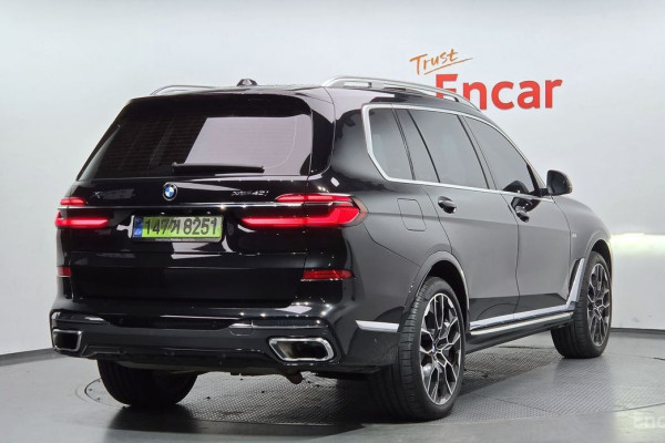 2025 BMW X7 с пробегом 9 902 км