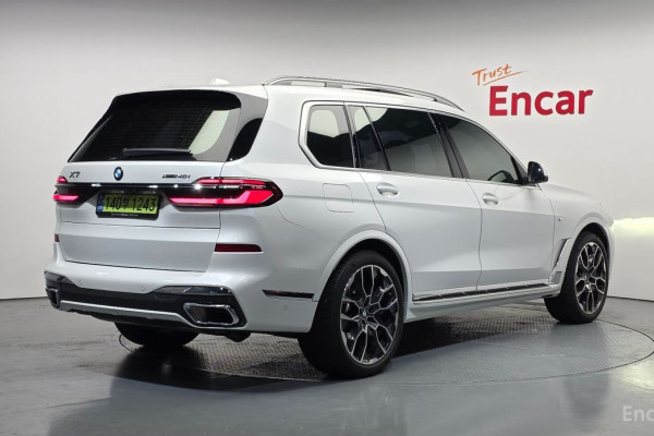 2025 BMW X7 с пробегом 23 964 км