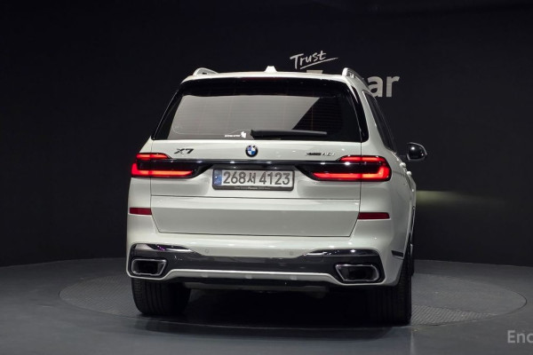 2024 BMW X7 с пробегом 15 910 км