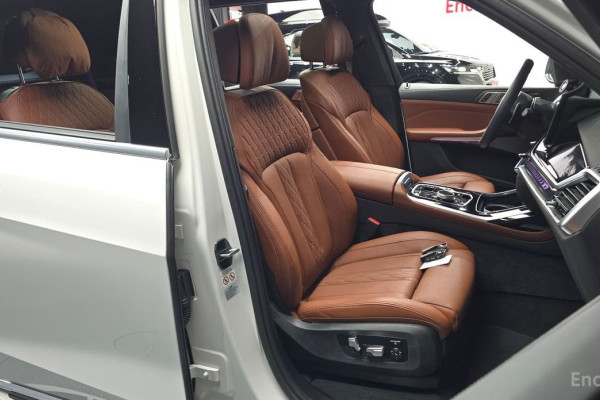 2024 BMW X7 с пробегом 15 910 км
