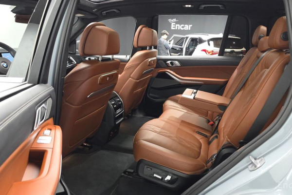 2024 BMW X7 с пробегом 25 494 км