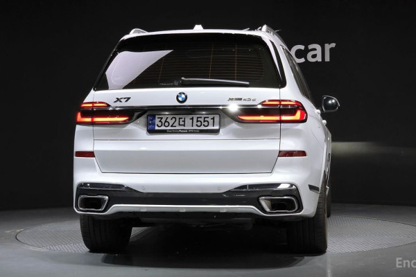 2025 BMW X7 с пробегом 11 946 км