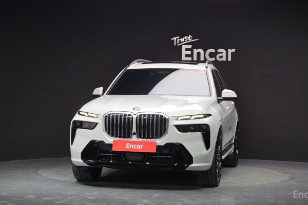 2024 BMW X7 с пробегом 12 823 км