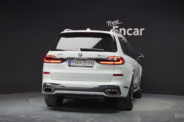 2024 BMW X7 с пробегом 12 823 км