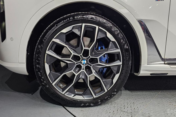 2024 BMW X7 с пробегом 12 823 км
