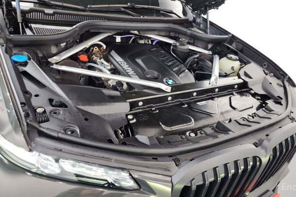 2025 BMW X7 с пробегом 9 123 км