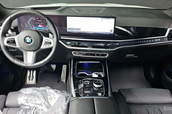 2024 BMW X7 с пробегом 12 823 км