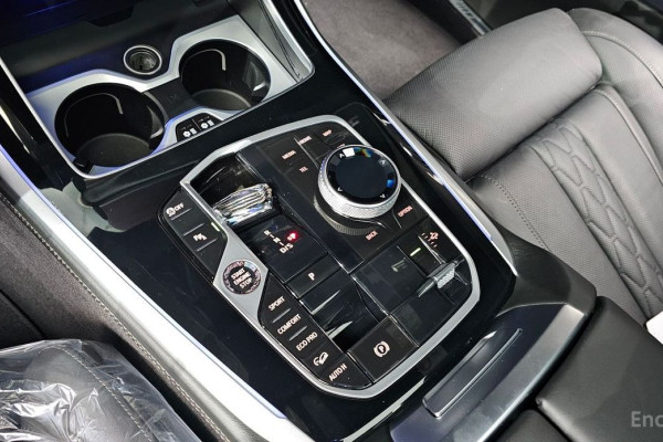 2024 BMW X7 с пробегом 12 823 км