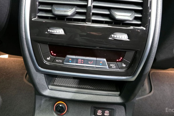 2024 BMW X7 с пробегом 18 583 км