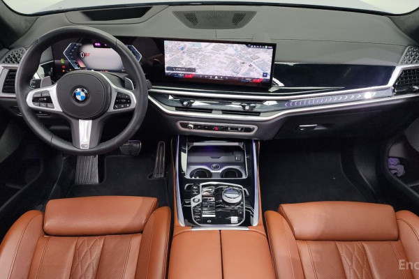 2024 BMW X7 с пробегом 17 843 км